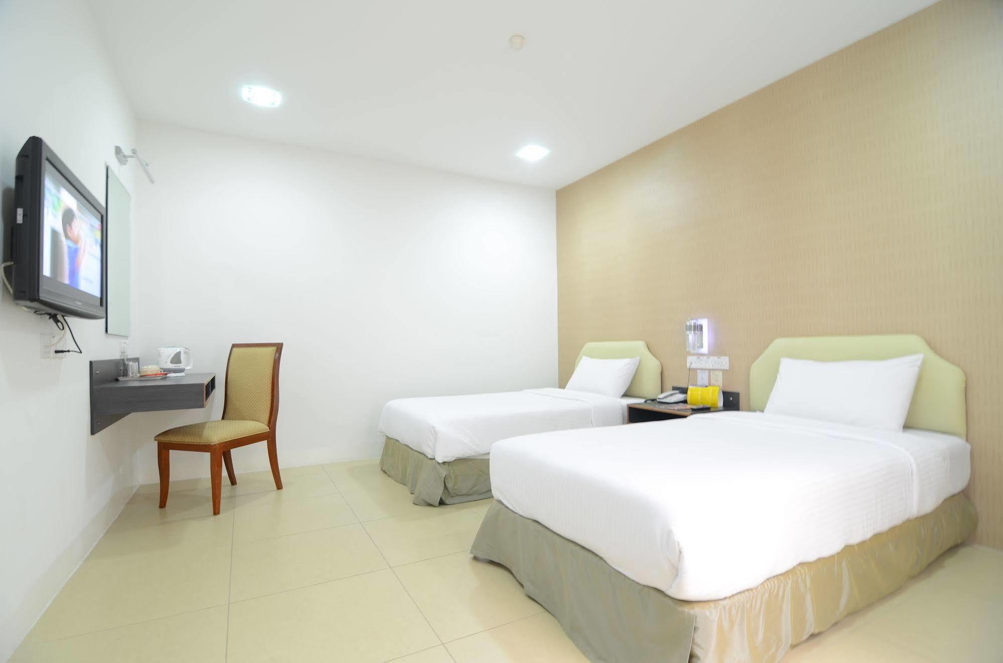 Hotel Avenue Kuantan Extérieur photo